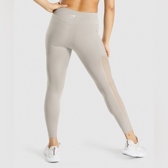 Gymshark Training Mesh Pocket Leggings Size Medium - Picture 1 of 10